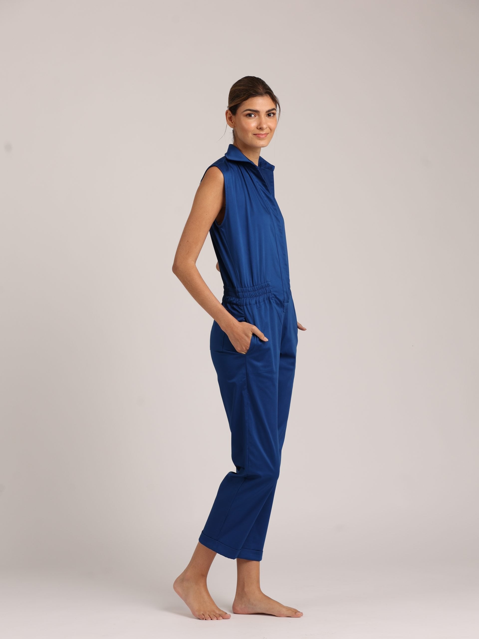 JUMPSUIT STUNING